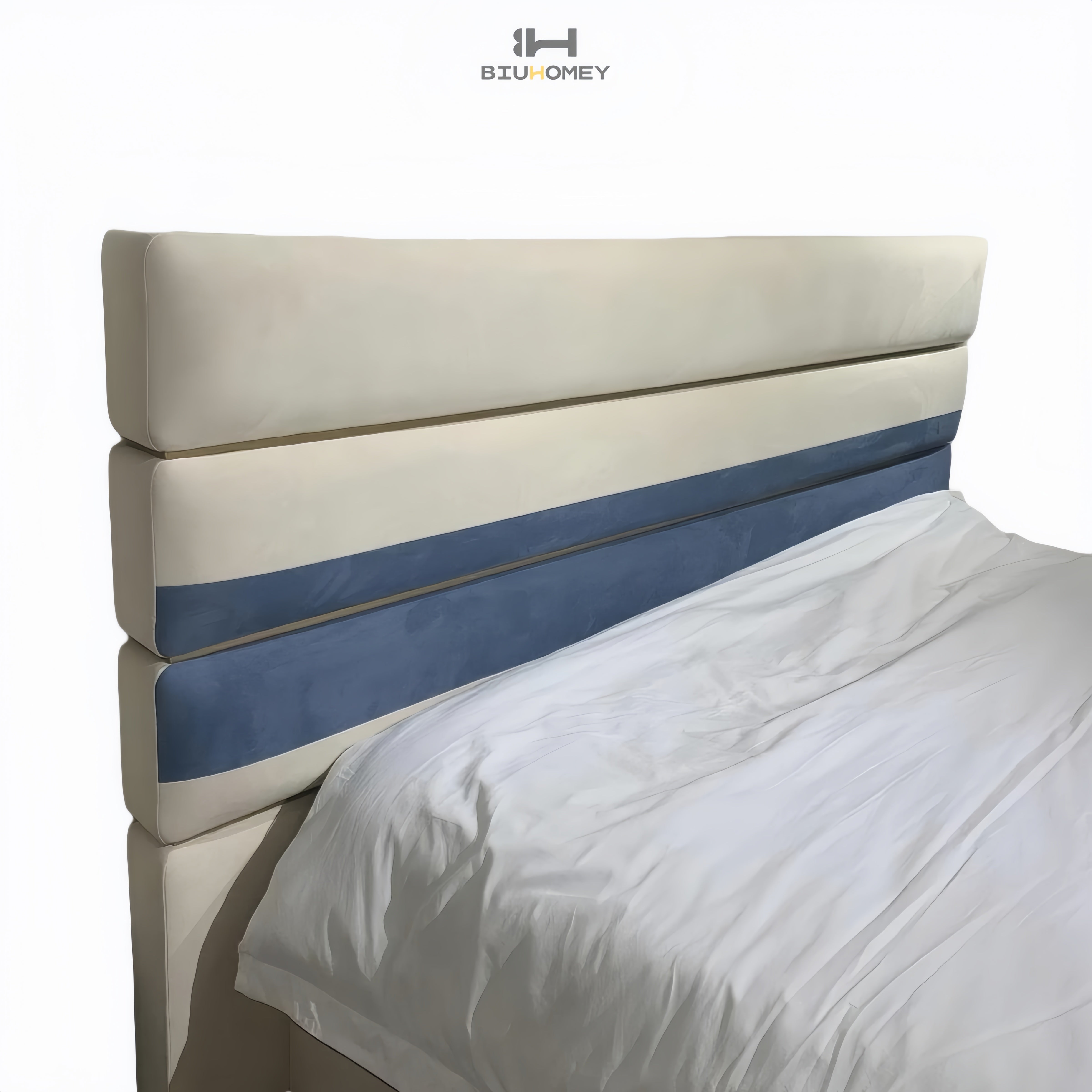 sk80 bed have color-blocked striped headboard