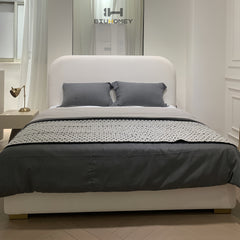 sk96 curved back bed scene